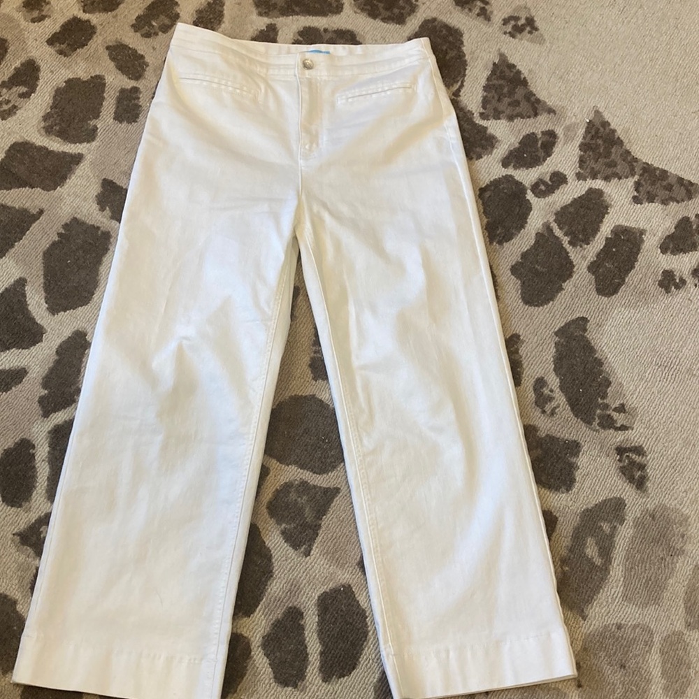 J Mclaughlin NWOT White wide leg jeans. Size 8. Pristine condition
